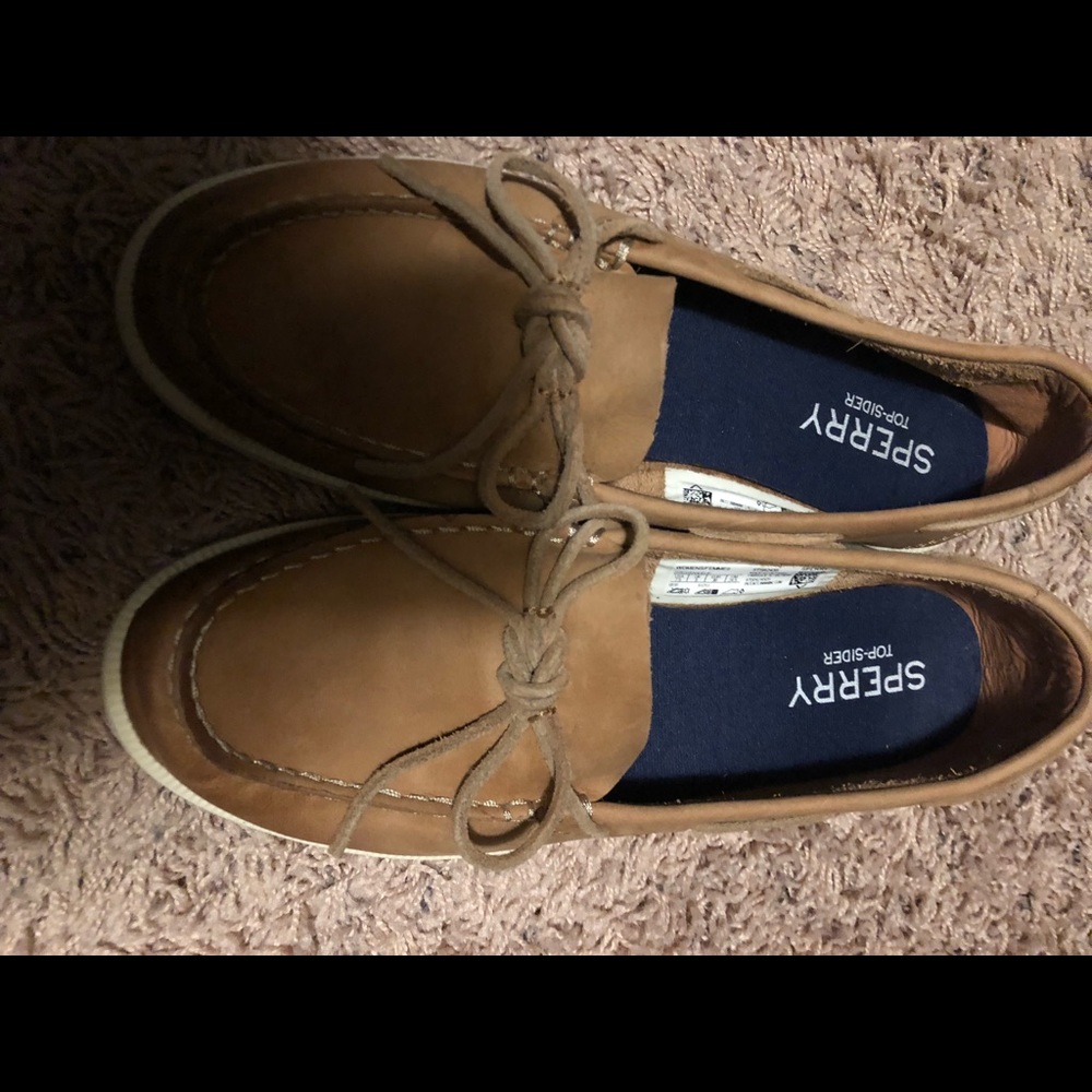 Women’s Sperry shoes